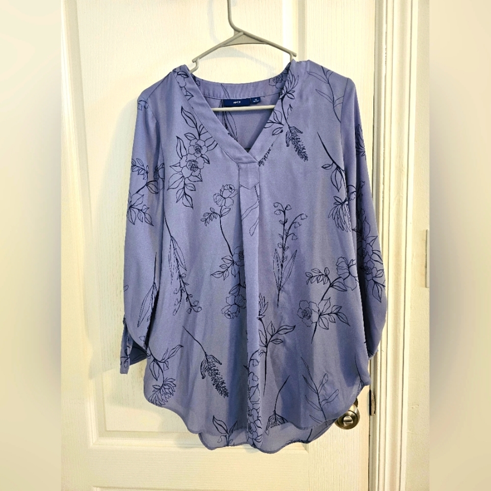 Womens Apt 9 Medium Blouse